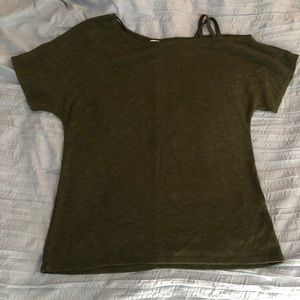 Brand new women’s one shoulder top